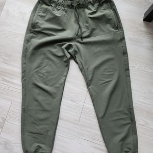 Abercrombie joggers, slim fit